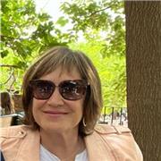 Estoy especializada en la temática de Liderazgo y comunicación. Estoy acostumbrada a impartir sesiones formativas de Liderazgo, hablar en público , trabajo en equipo, formación de formadores para todo tipo de categorías profesionales, tanto para empresas